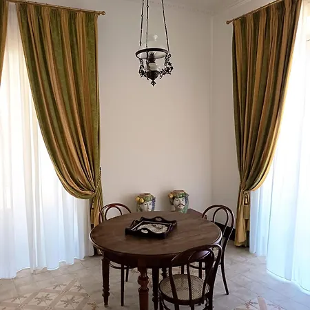 Palazzo Restifa Bed & Breakfast 4*