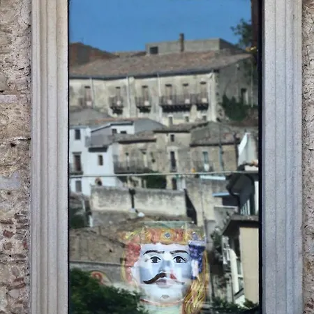 Bed & Breakfast Palazzo Restifa 4*